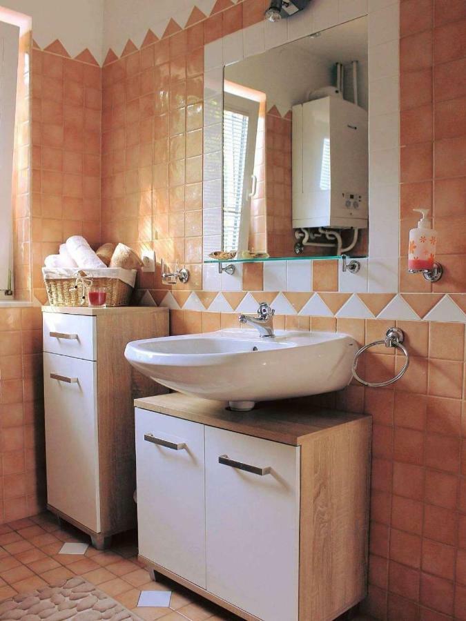 Apartman Ruza 2 Opric Exterior photo